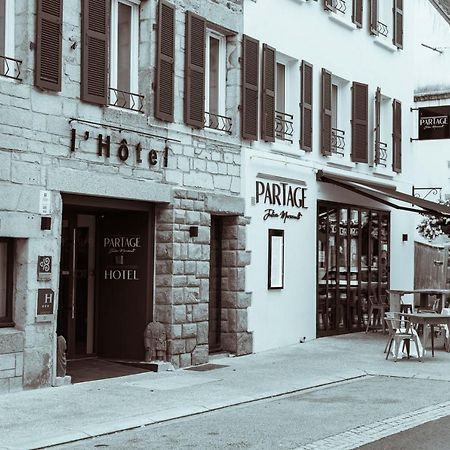 莱斯佛雅格尔斯酒店 Saint-Renan 外观 照片